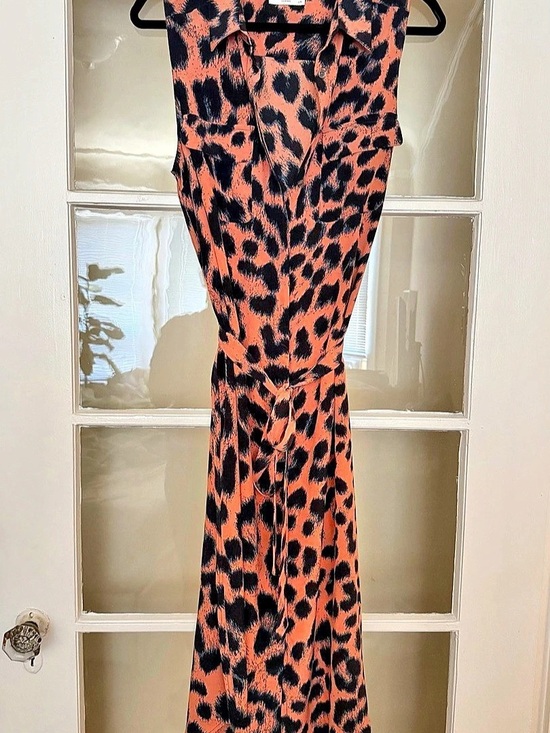 Equipment Dresses & Skirts - Equipment Sleeveless Leopard Silk Shirt Dress Pink & Black XS